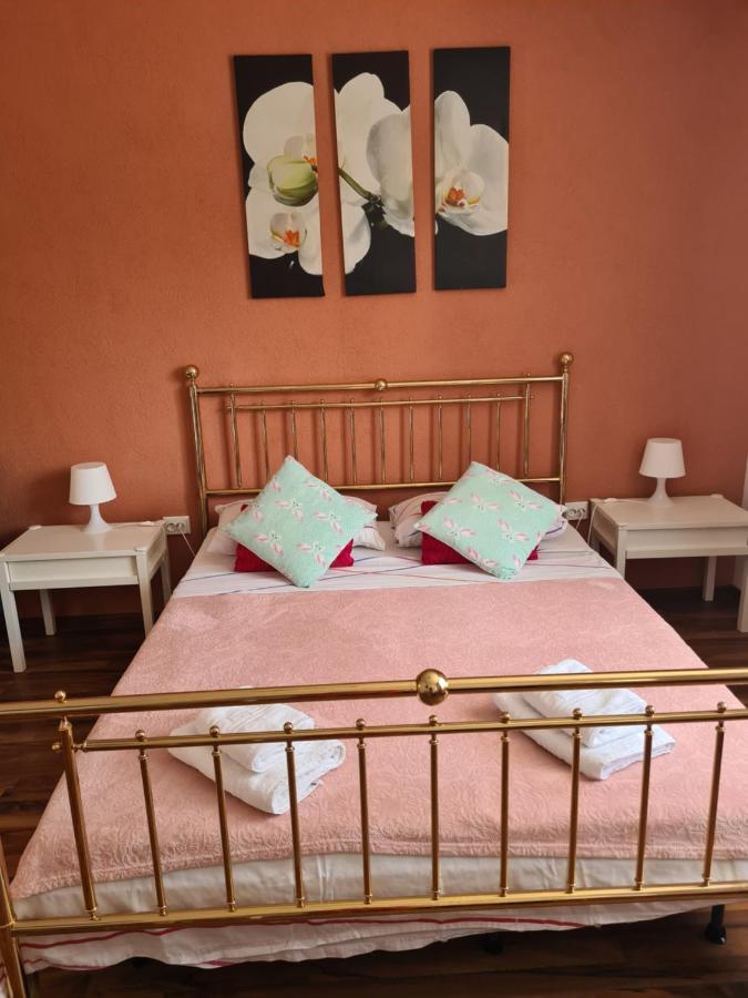 Luca'S Studio 3 ,Close To Therme Bucharest, Airport Otopeni Balotesti Exteriör bild